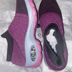 NWT Hypersoft Sneakers purple and black running shoes women’s size 9